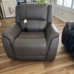 For sale - Gray Leather chair