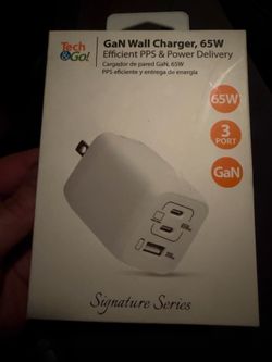 GaN Wall Charger 65W !  Super Fast Charging and Many Devices at Once!