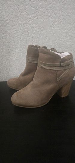 Tab Angle Boots Sz 10
