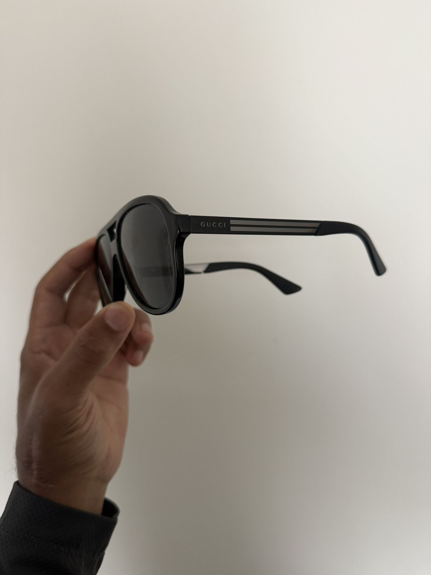 GUCCI SUNGLASSES