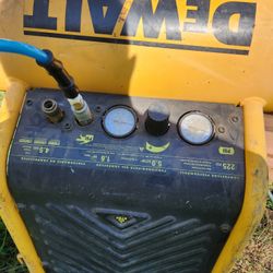 Dewalt Compressor 