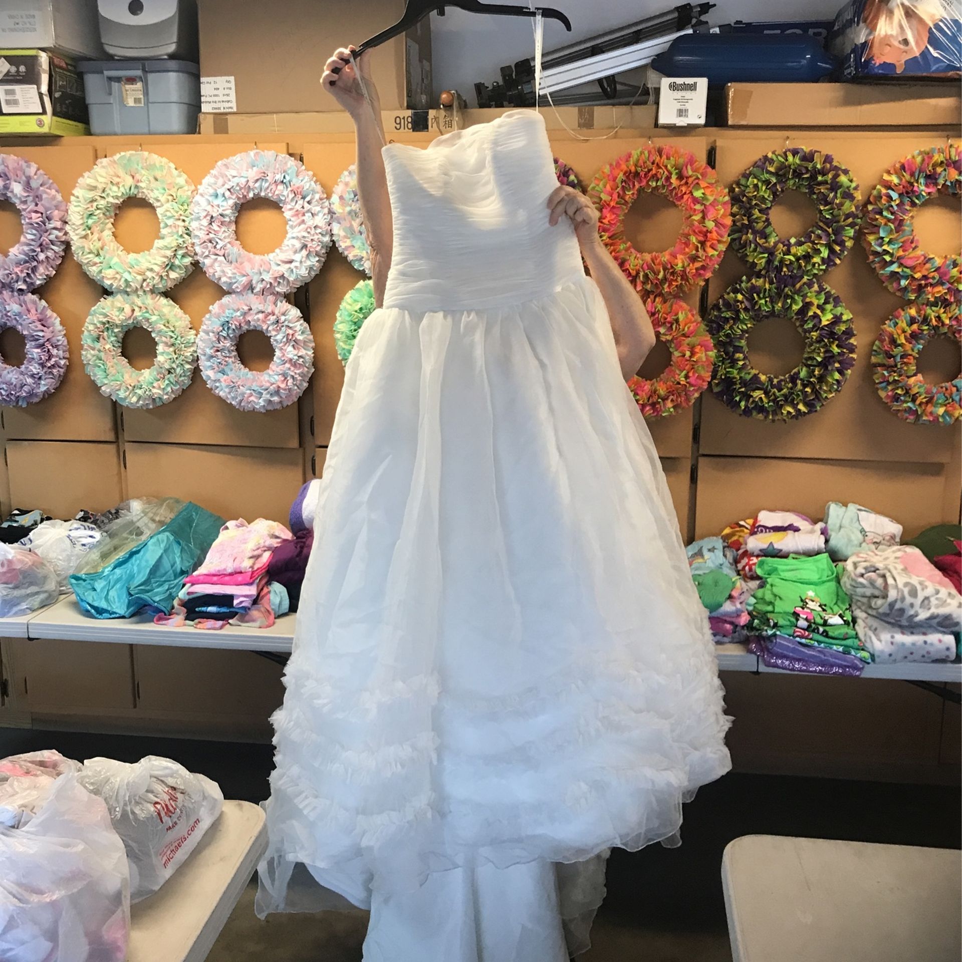 Size 8 Wedding Dress Off White Originally 599.00$ Asking 100.00$