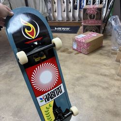 SKATE BOARD BRAND NEW 