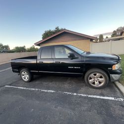 Ram 1500 Xlt 2004