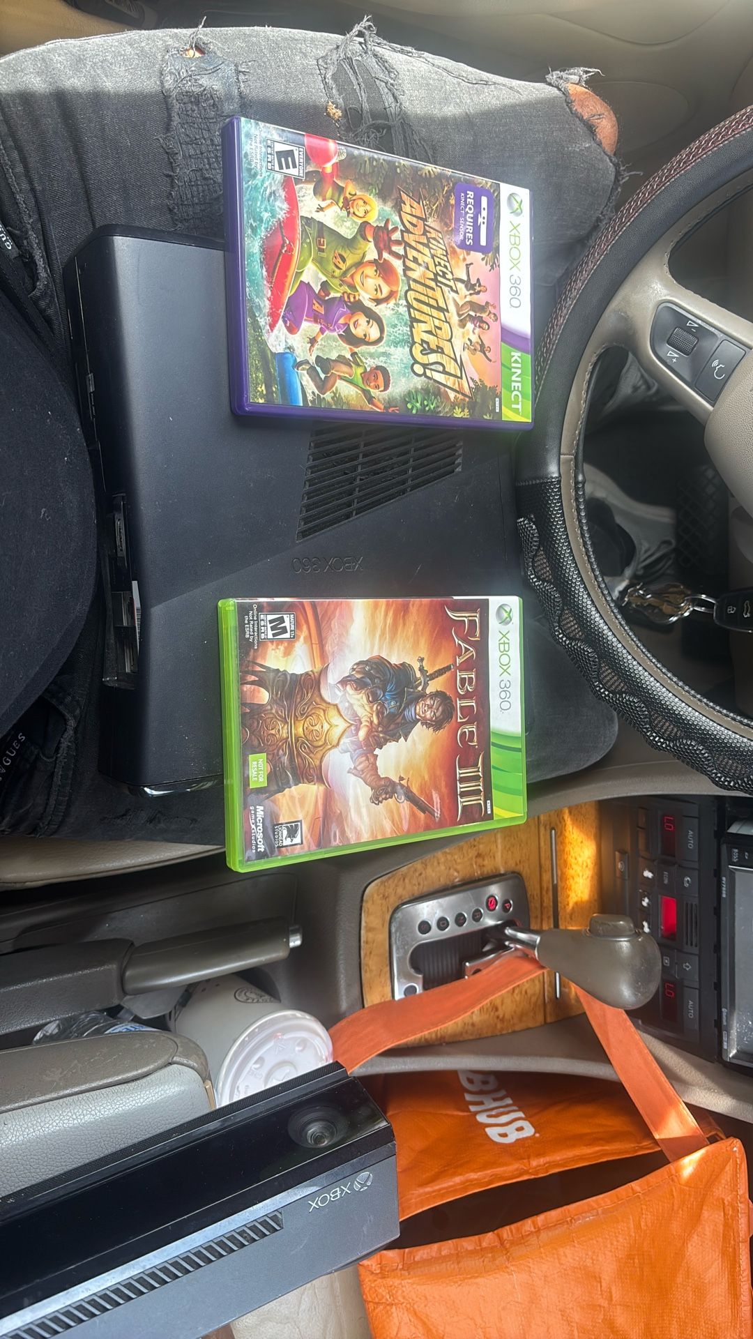 Xbox 360, 2 Games & Kinetic Connection