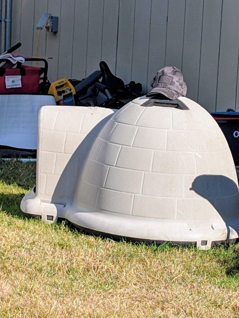 Large Animal Habitat 