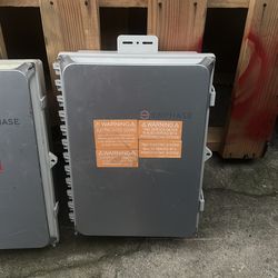 Used Enphase combiner boxes