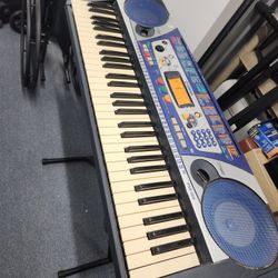 Yamaha 61 key Musical piano keyboard Synthesizer 