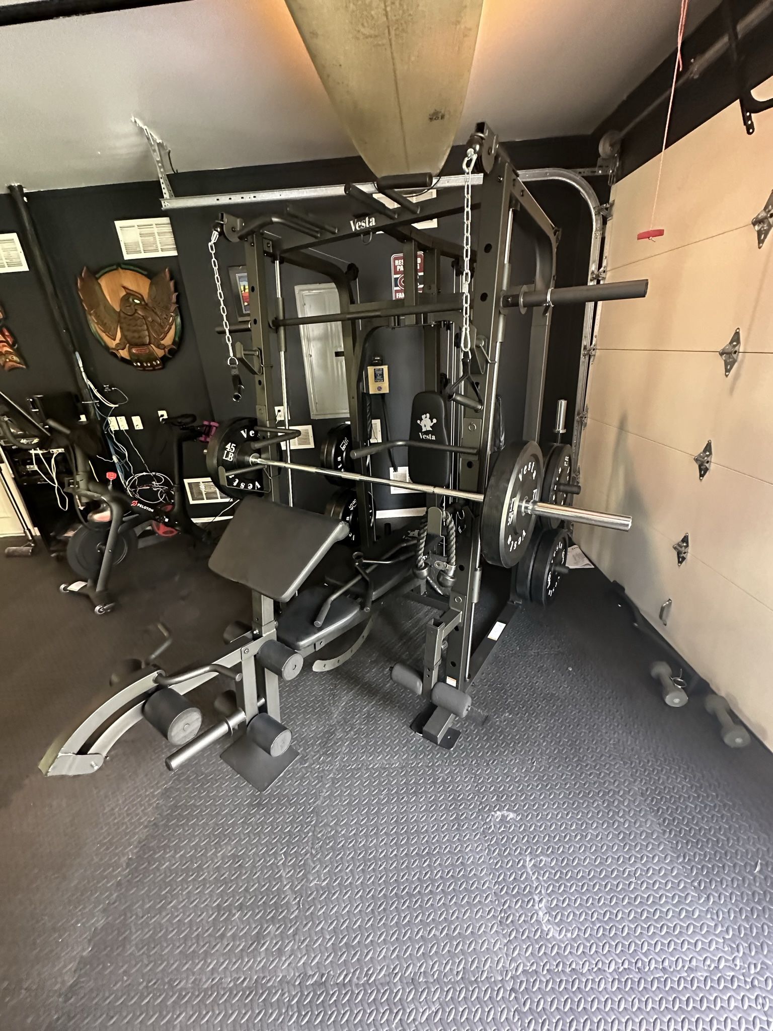 Vesta Fitness Smith Machine 1001 w/Bench Attachment 230lb Bumpers
