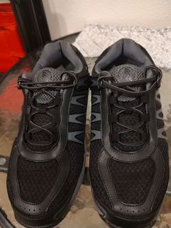 Orthopedic men's athletic shoe