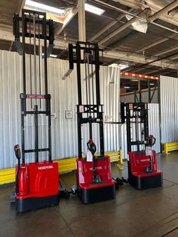 Brand new electric forklift pallet stackers