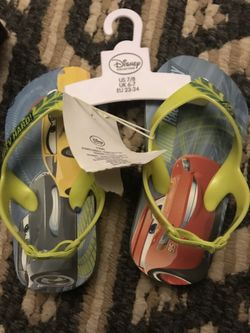 Sandals size 7/8 boy