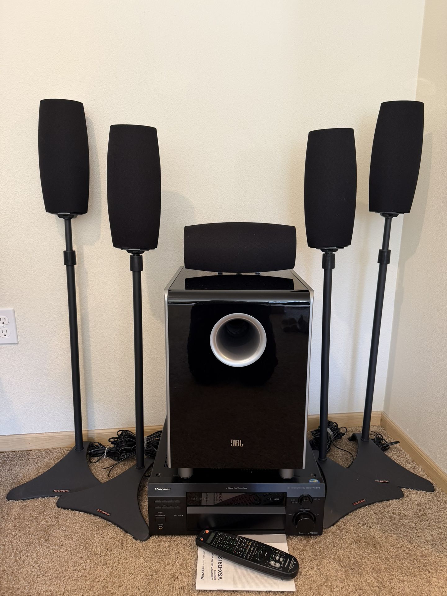 JBL Cinema Sound CS6100 5.1 Home Theater System + Pioneer VSX-D912 Receiver 