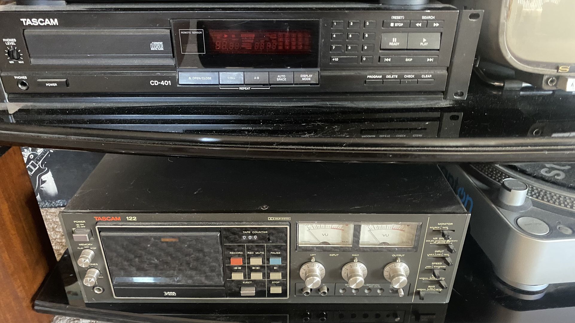 Tascam CD-401 Professional CD player