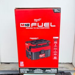 Milwaukee M18 FUEL Packout Wet/Dry Vacuum + Filter