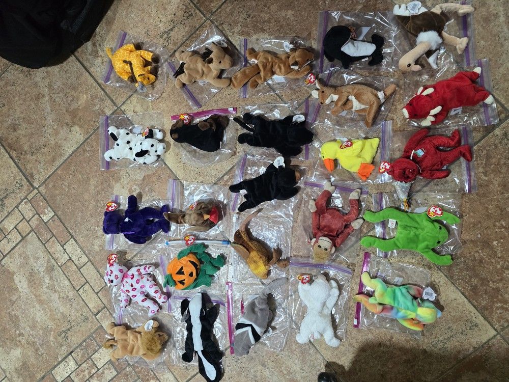Vintage And RARE Beanie Babies Lots Of 25 Each