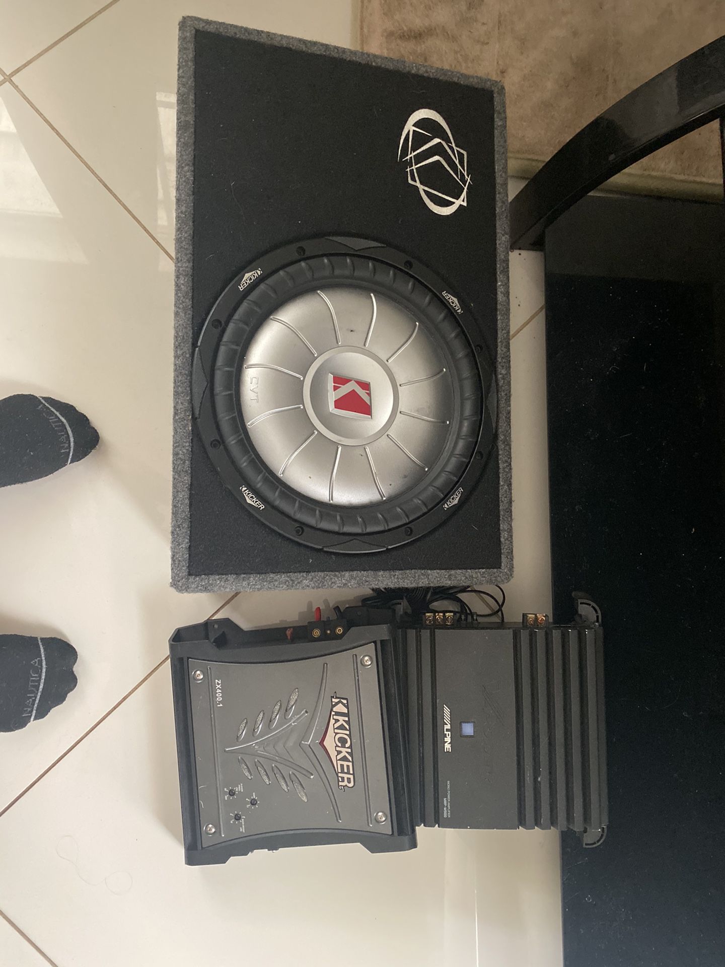 Kicker 12” speaker and kicker amp