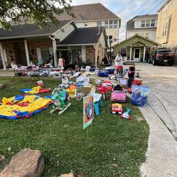 Garage Sale Happening Now