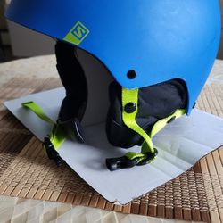Ski/snowbord Helmet