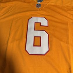 Baker Mayfield Buccaneers Creamsicle Men’s XL Jersey
