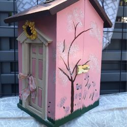 Madame Alexander Doll house