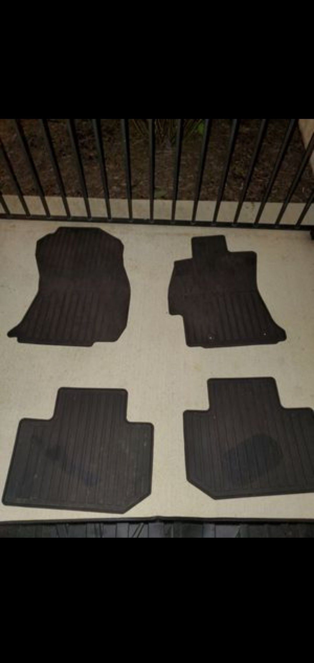 Subaru Forester floor & trunk mat set