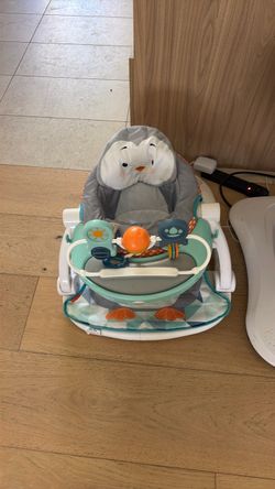 Baby Floor Seat with Penguin Design and Toy Tray