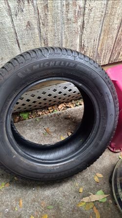 1 - Michellin Tire 215/60/ R 16