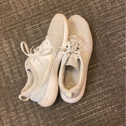 Nike Roshe Shoes