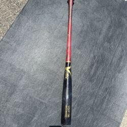 Victus 33 Inch Wood Baseball Bat (Maple) 
