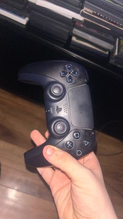 black ps5 remote