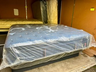 BRAND NEW! King Stearns & Foster Mattress - Delivery Available  
