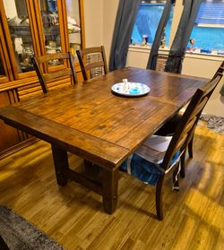 Farmhouse Dining Table, 6 chairs and leaf
