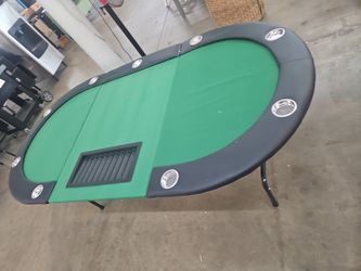60 / 30 inch, 8 person portable poker table