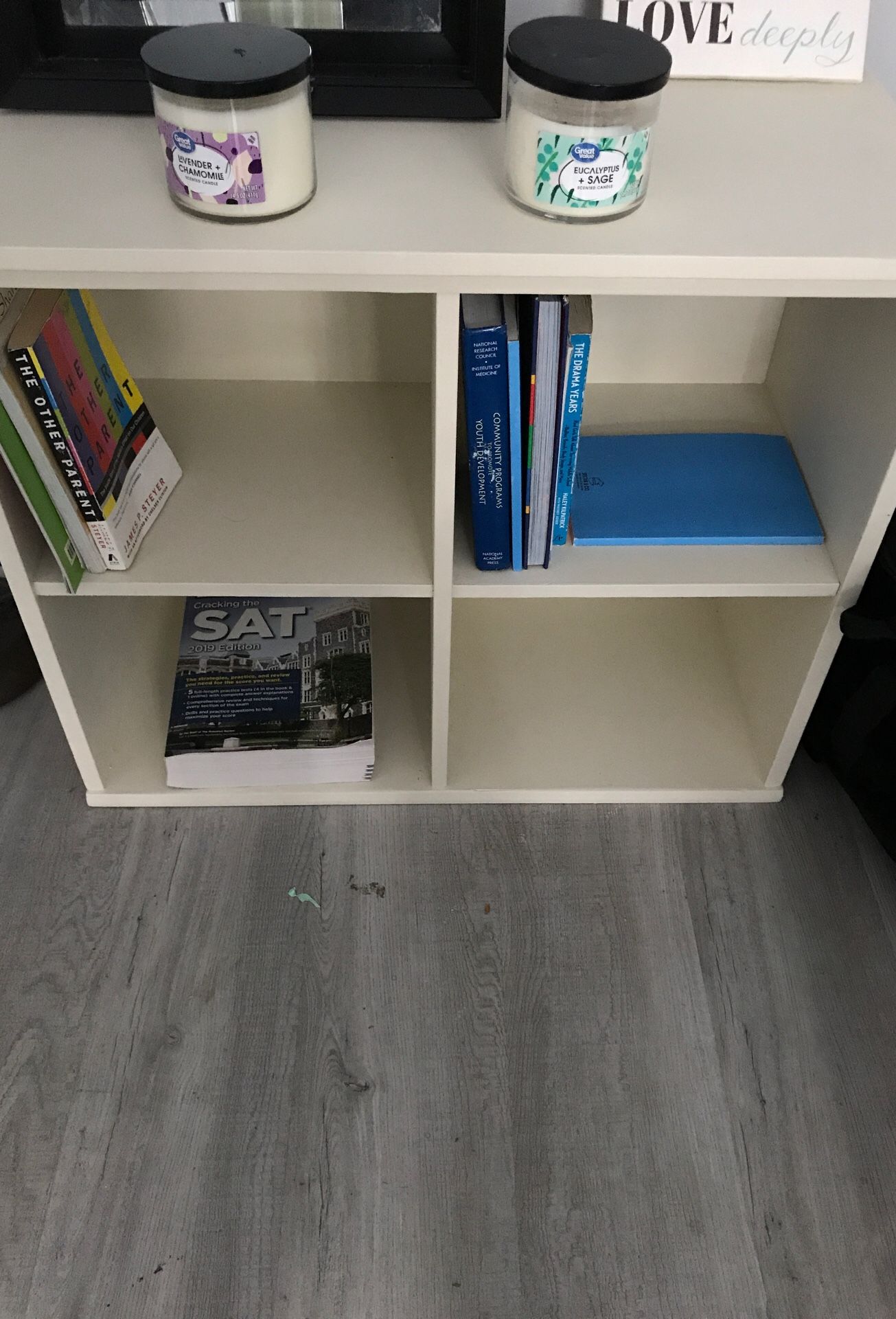 Small Book Shelf