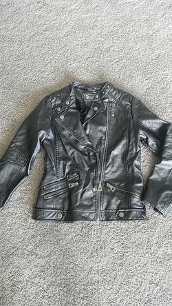 Girls leather jacket size XL (16)