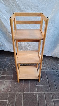 Bathroom shelf