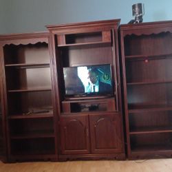 Antique Broyhill  6  Piece Section .  $500 Or OBO
