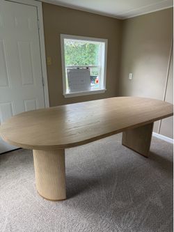 Dining table - light wood