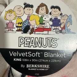 Valentines Snoopy KING blanket 