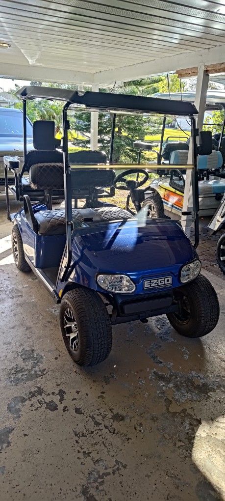 EZGO Valor Like New