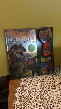 Smithsonian Kids Dinosaur Guidebook And Projector