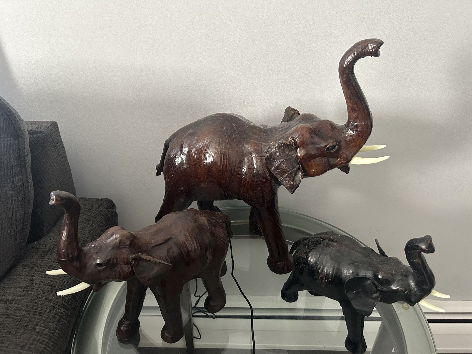 Giraffes and Elephants Decor