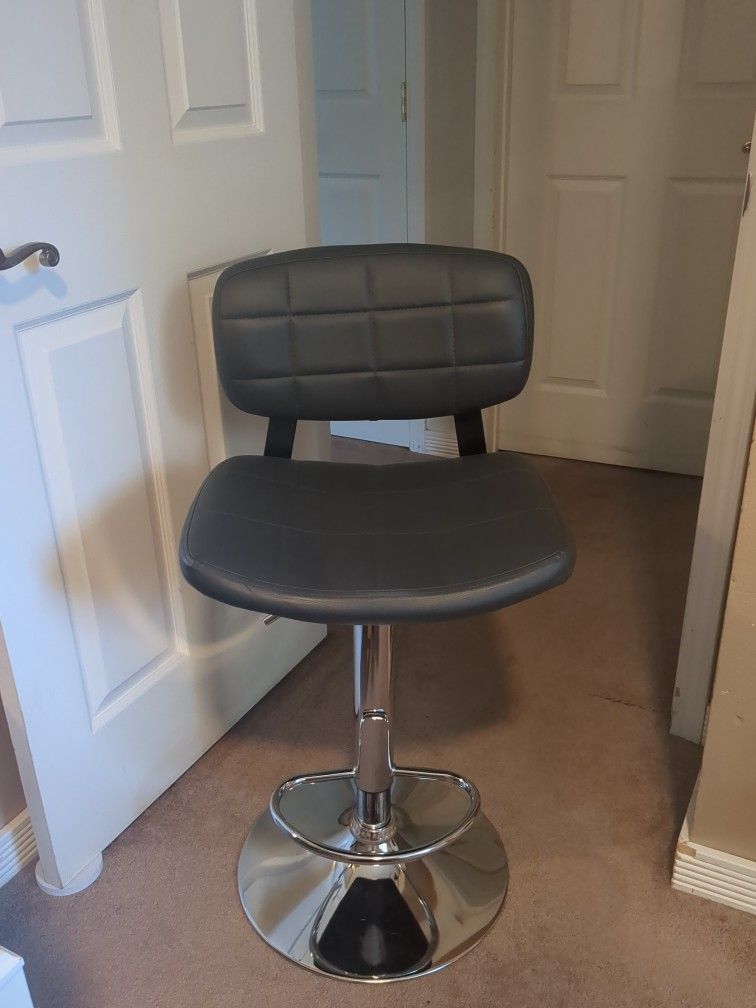 Grey Swivel Chair