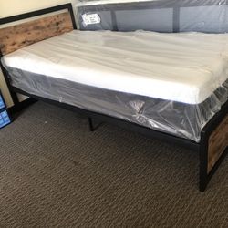 Twin Xl Frame With Hybrid Mattress 