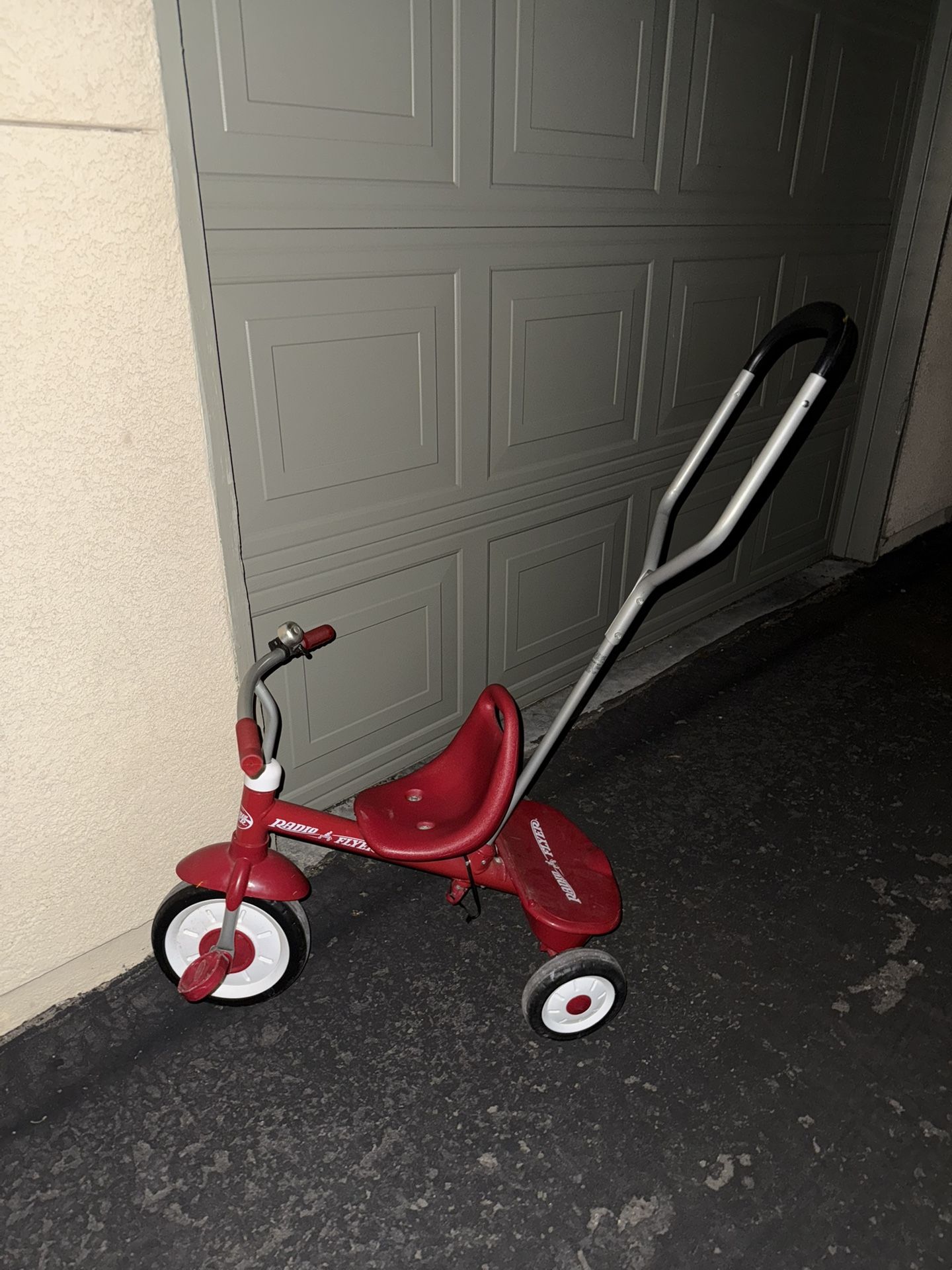 Radio flyer Steer And Stroll Trike Red