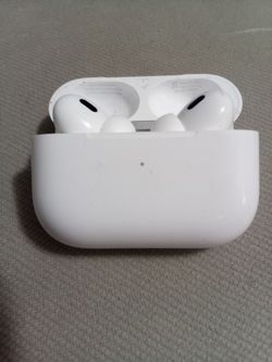 Apple AirPods Pro 3 Gen with Charging Case