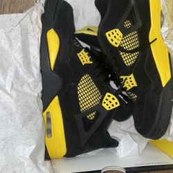 🔥 Air Jordan 4 Retro “Yellow Thunder” Men’s Size 8.5 OG Black & Yellow Jordans