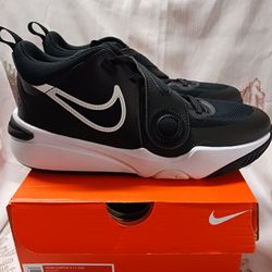 Nike Team Hustle   Us 7y