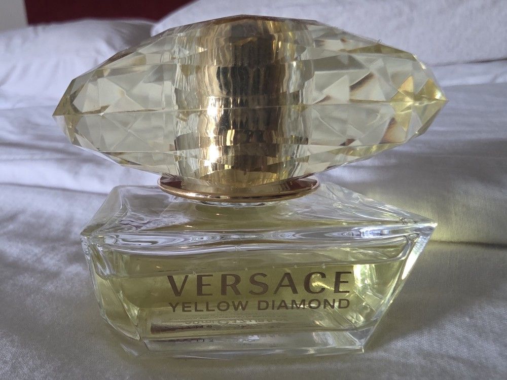 Versace Yellow Diamond Perfume 1.7 Oz